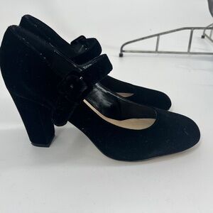 Saks Fifth Avenue Black Velvet Heels